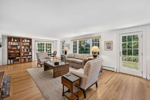 Living - 35 Blue Heron Dr, Osterville, MA 02655 photo 3 of 4