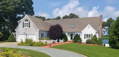 93 Cove Rd, South Dennis, MA 02660