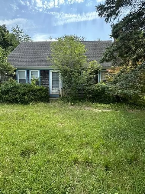 865 Sandwich Rd, East Falmouth, MA 02536