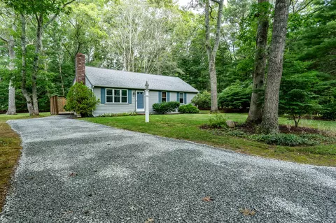 Exterior - 41 Bridle Path, Marstons Mills, MA 02648 photo 2 of 8