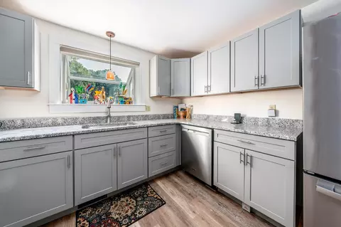 Kitchen - 130 Shellback Way #T, Mashpee, MA 02649 photo 3 of 3