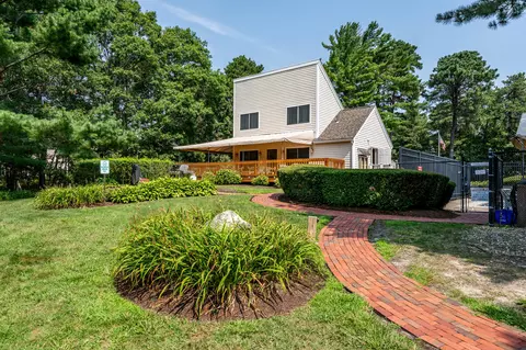 Exterior - 130 Shellback Way #T, Mashpee, MA 02649 photo 5 of 6