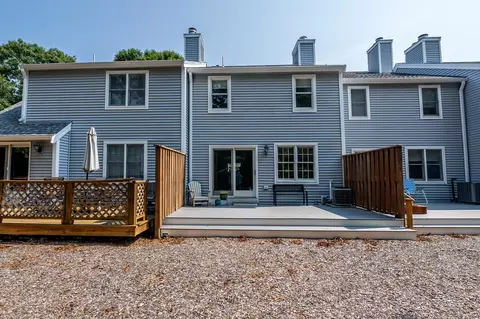 Exterior - 130 Shellback Way #T, Mashpee, MA 02649 photo 3 of 6
