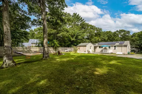 Exterior - 23 Highview Ave, Mashpee, MA 02649 photo 3 of 4