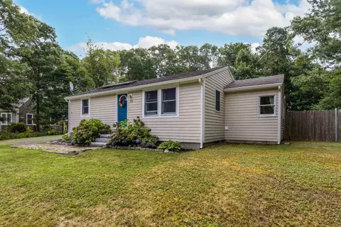Exterior - 23 Highview Ave, Mashpee, MA 02649 photo 4 of 4