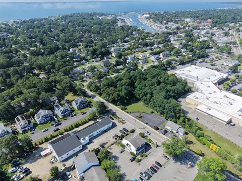 148 Worcester Ct, Falmouth, MA 02540
