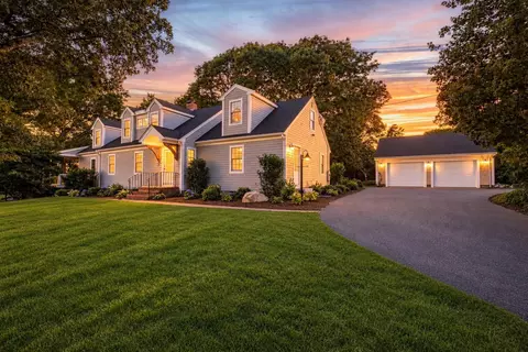 129 Driftwood Ln, South Yarmouth, MA 02664