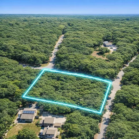 120 N Westgate Rd, Harwich, MA 02645