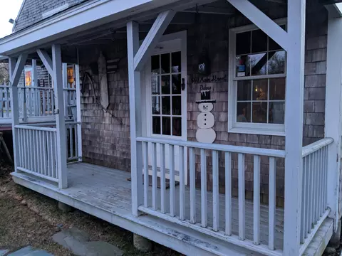 Exterior - 660 Main St, West Barnstable, MA 02668 photo 5 of 10