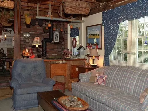 Living - 660 Main St, West Barnstable, MA 02668 photo 1 of 1