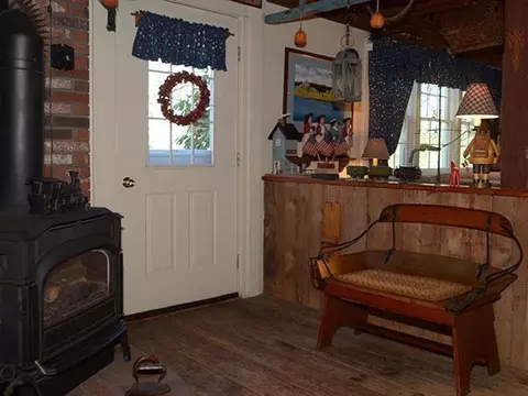 Entry Way - 660 Main St, West Barnstable, MA 02668 photo 1 of 1