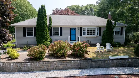 3 Mcnamara Ave, West Yarmouth, MA 02673