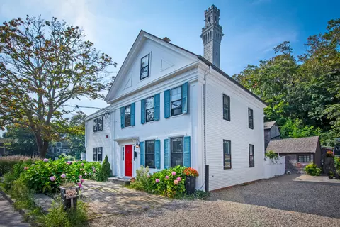 116 Bradford St #1, Provincetown, MA 02657