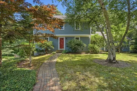 98 S Bray Farm Rd, Yarmouth Port, MA 02675