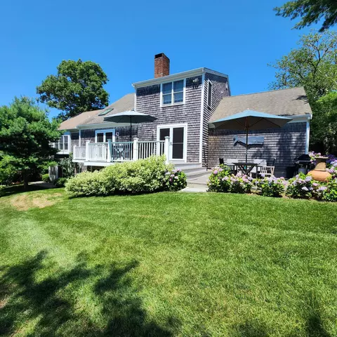 143 Abbey Gate Rd, Cotuit, MA 02635