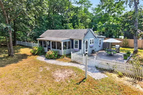 15 Alice Rd, Eastham, MA 02642
