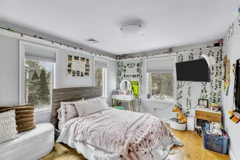 Bedroom - 304 Red Brook Rd, Mashpee, MA 02649 photo 1 of 10
