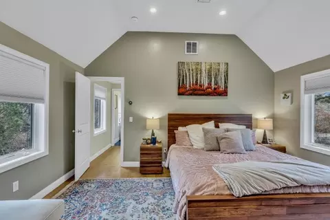 Bedroom - 304 Red Brook Rd, Mashpee, MA 02649 photo 9 of 10