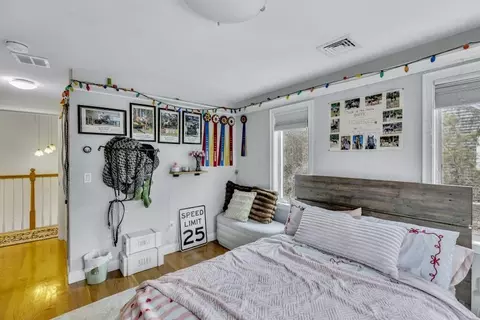 Bedroom - 304 Red Brook Rd, Mashpee, MA 02649 photo 3 of 10