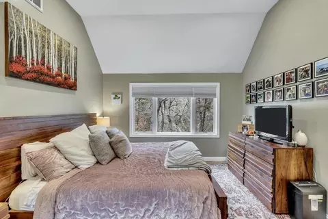 Bedroom - 304 Red Brook Rd, Mashpee, MA 02649 photo 7 of 10