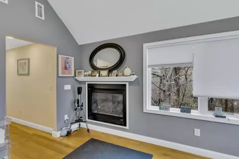Entry Way - 304 Red Brook Rd, Mashpee, MA 02649 photo 6 of 8