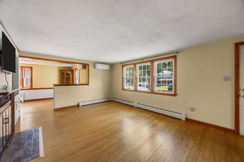 Living - 87 Vidal Ave, Teaticket, MA 02536 photo 4 of 5