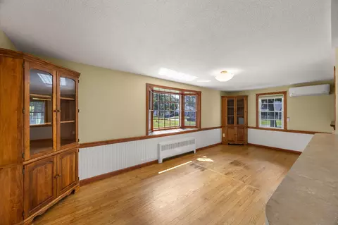 Living - 87 Vidal Ave, Teaticket, MA 02536 photo 5 of 5