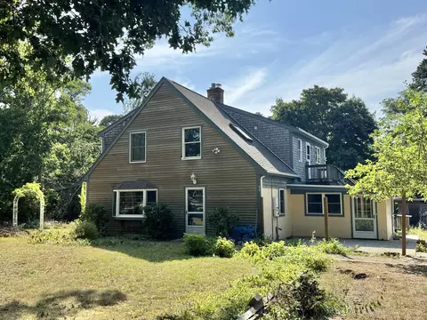 765 Schoolhouse Rd, Eastham, MA 02642
