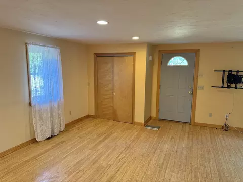 Living - 765 Schoolhouse Rd, Eastham, MA 02642 photo 3 of 9