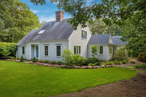 Exterior - 6 Heron Way, Mashpee, MA 02649 photo 1 of 4