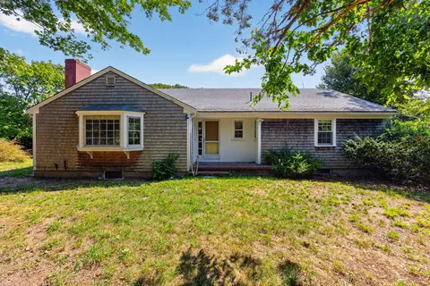21 Old Colony Rd, Harwich, MA 02645