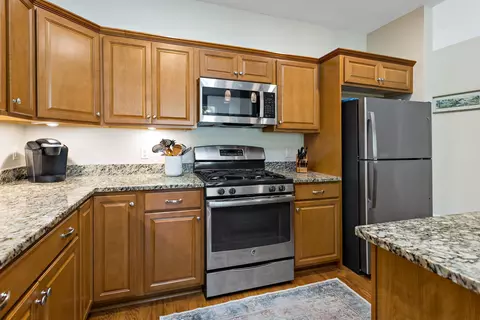 Kitchen - 45 Grey Hawk Dr, Mashpee, MA 02649 photo 3 of 4