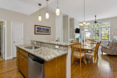 Kitchen - 45 Grey Hawk Dr, Mashpee, MA 02649 photo 4 of 4