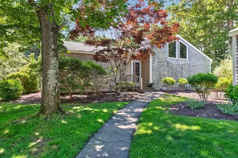 238 Seaward Bnd, East Falmouth, MA 02536