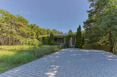 53 Highland Rd, North Truro, MA 02652