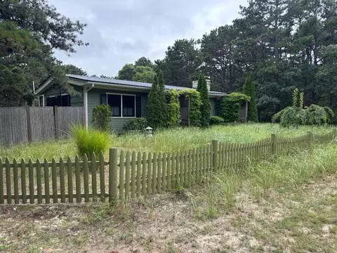 53 Highland Rd, North Truro, MA 02652