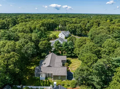 View/Area - 51 Falling Leaf Ln, Osterville, MA 02655 photo 2 of 3