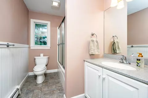 Bath - 51 Falling Leaf Ln, Osterville, MA 02655 photo 3 of 3