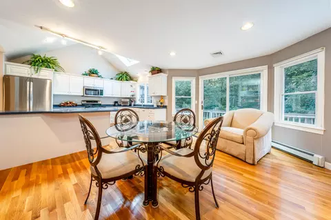 Dining - 51 Falling Leaf Ln, Osterville, MA 02655 photo 2 of 5