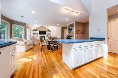 Kitchen - 51 Falling Leaf Ln, Osterville, MA 02655 photo 1 of 6