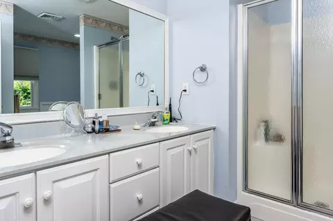 Bath - 51 Falling Leaf Ln, Osterville, MA 02655 photo 1 of 3