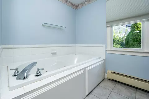 Bath - 51 Falling Leaf Ln, Osterville, MA 02655 photo 2 of 3