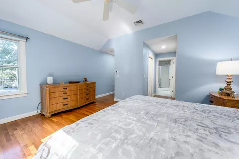 Bedroom - 51 Falling Leaf Ln, Osterville, MA 02655 photo 3 of 5