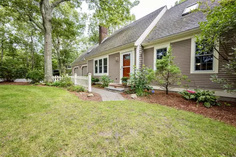 289 Quaker Meetinghouse Rd, Sandwich, MA 02563