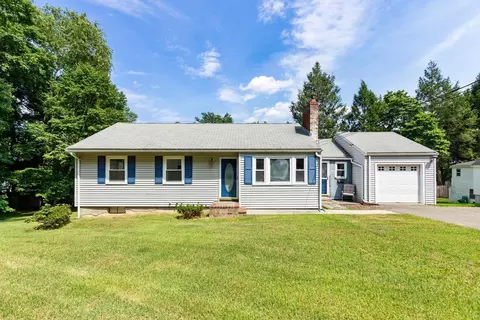 24 Hillside Ave, Holbrook, MA 02343
