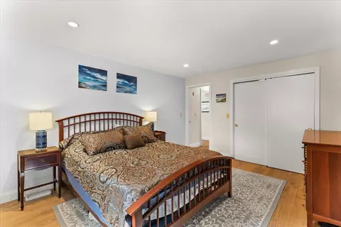 Bedroom - 84 Eel Pond Rd, Monument Beach, MA 02553 photo 3 of 5