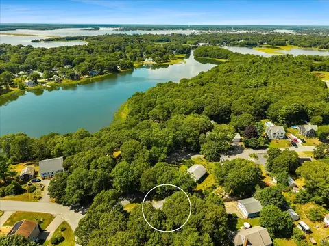 View/Area - 84 Eel Pond Rd, Monument Beach, MA 02553 photo 6 of 8