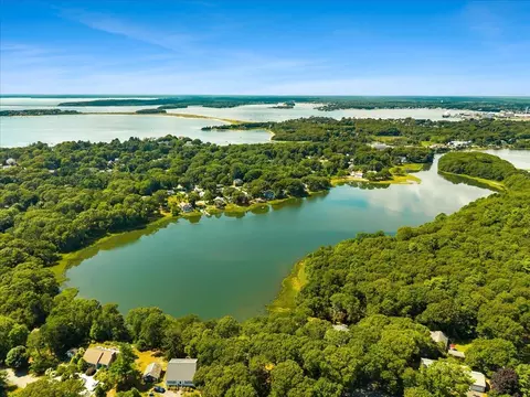 View/Area - 84 Eel Pond Rd, Monument Beach, MA 02553 photo 7 of 8