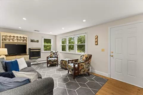 Living - 84 Eel Pond Rd, Monument Beach, MA 02553 photo 2 of 6