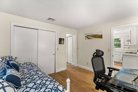Bedroom - 84 Eel Pond Rd, Monument Beach, MA 02553 photo 5 of 5
